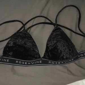 Velvet bralette Rose and vine Ardene